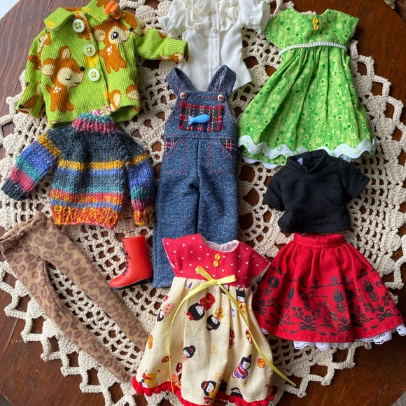 Blythe Doll Clothing Set and Accessories EUC - Picture 14 of 15